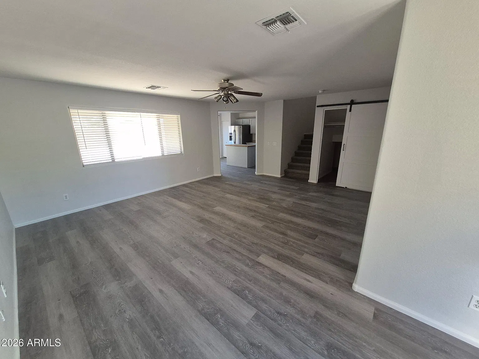3 bed, 2.5 bath, 1857 sqft, $1,900 — Photo 4
