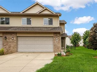 225 S Park Ridge Rd, North Liberty, IA 52317