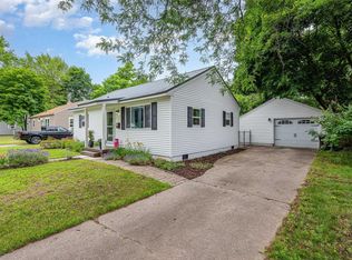1020 S Elizabeth St, Mount Pleasant, MI 48858