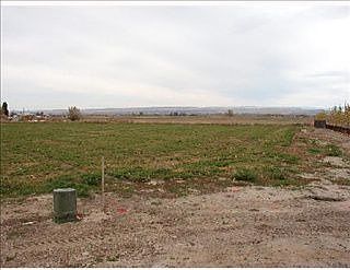 1st image of 1075 Tracy Way