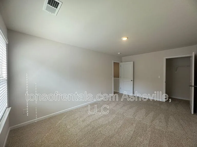 6 Chambers Garden Dr — Photo 15
