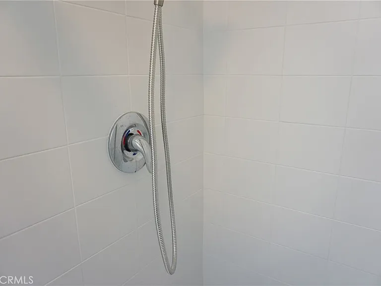 4610 Densmore Ave #20 — Photo 30