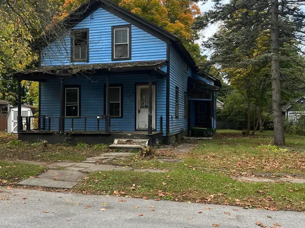 14 Chestnut Street, South Glens Falls, NY 12803