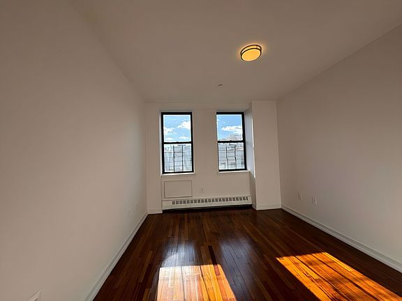 3rd image of 276 W 119th St APT 6A