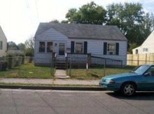740 W 14th St, Front Royal, VA 22630