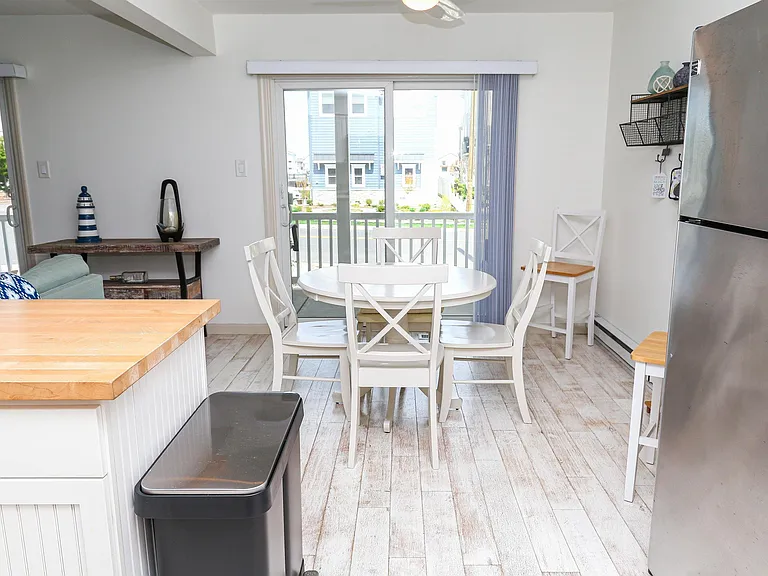 618 Bayshore Ave — Photo 26