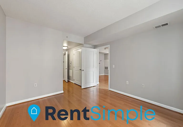 851 N Glebe Rd #707 — Photo 13