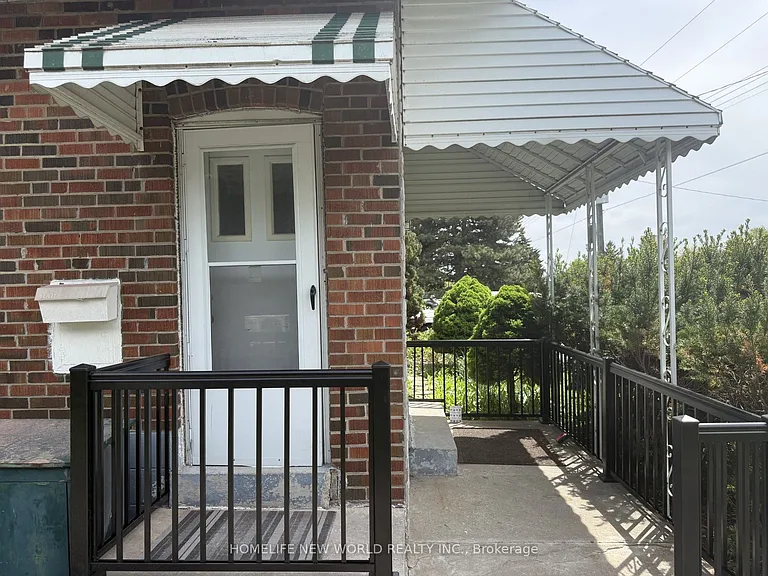 61 Crosland Dr — Photo 6