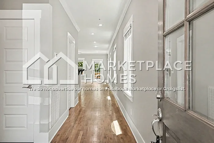 3 bed, 2.5 bath, 2152 sqft, $2,199 — Photo 3