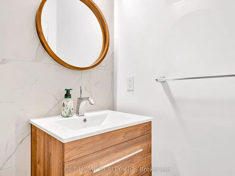 541 Starwood Dr #UPPER — Photo 11
