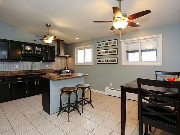 4th image of 53 Gerardine Pl