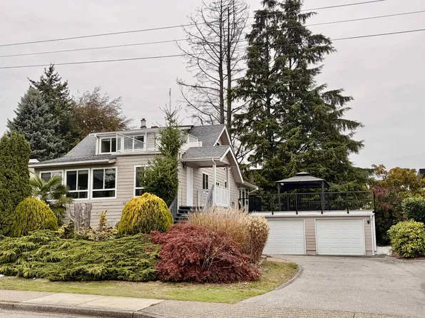 15841 Buena Vista Ave, White Rock, BC V4B 2A2