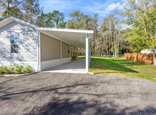 121 Islander Rd, Satsuma, FL 32189