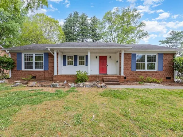 2731 London Ln, Winston Salem, NC 27103