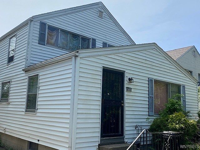 1st image of 237 Lisbon Ave