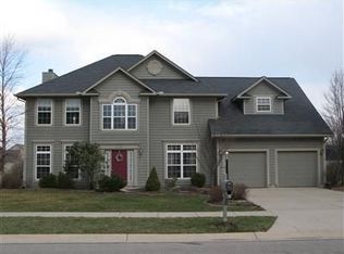 3417 Heritage Trace Dr W, Bellbrook, OH 45305