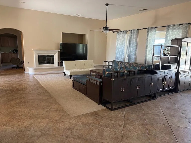 4702 Laurel Ridge Dr #D — Photo 10
