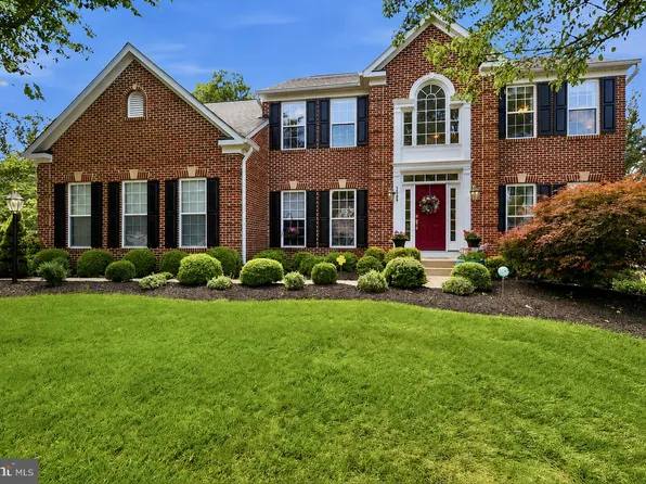 5484 Heredity Ln, Gainesville, VA 20155