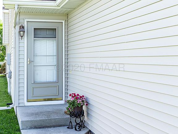 3rd image of 3545 Eagle Run Ln