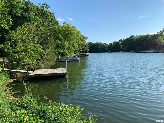 2nd image of 1015 Breezy Bluff Dr