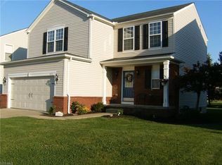 9375 Saybrook Dr, North Ridgeville, OH 44039