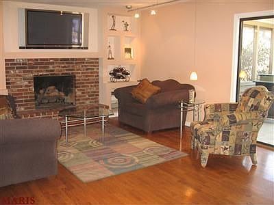 5th image of 14373 Markham Ln