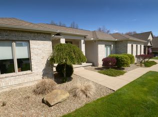 2339 Bianca Ln, Cortland, OH 44410
