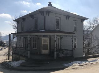315 Diagonal St, Lansing, IA 52151