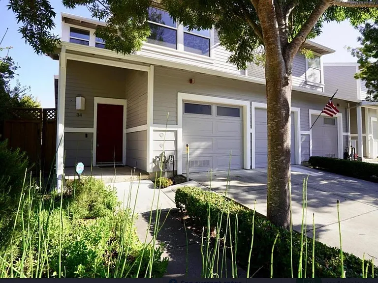 34 Flemings Ct — Photo 11