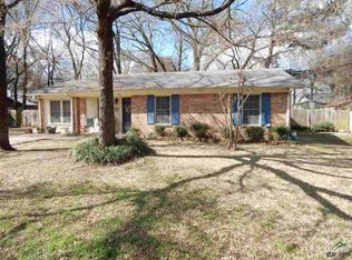 405 N Rainbow Dr, Whitehouse, TX 75791