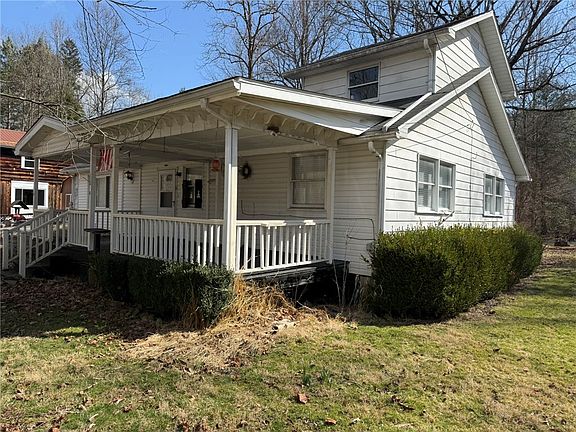 2nd image of 118 Carnahan Ln
