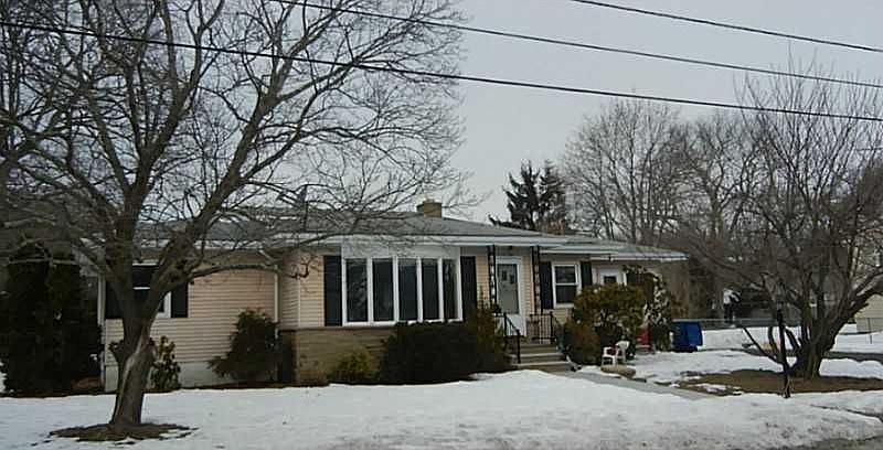 1st image of 85 Eugene St