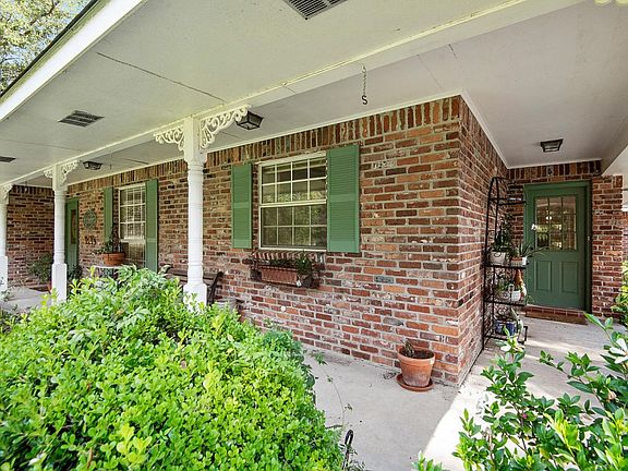 2nd image of 18221 N Sheridane Ct