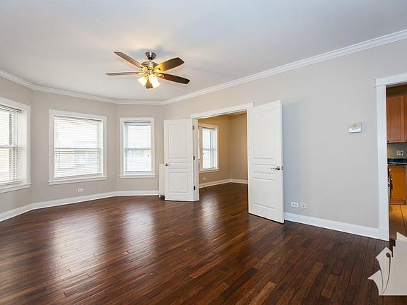 4th image of 538 W Cornelia Ave #1