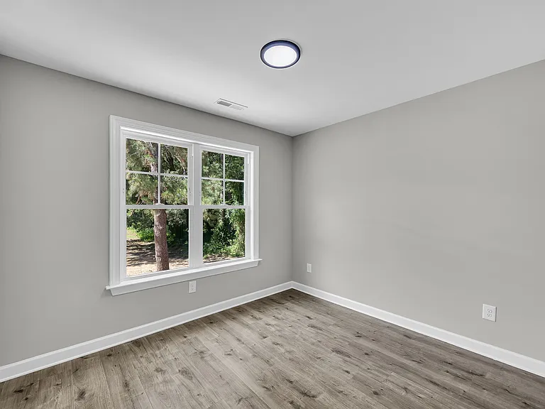 503 B H Parrish Rd — Photo 8