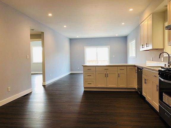 4th image of 72 Mateo Ave #A