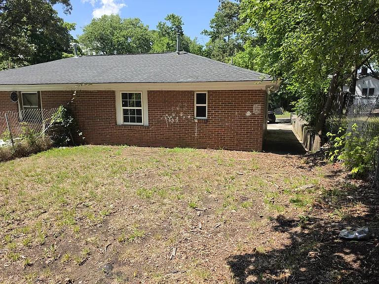 1506 Evergreen St #A — Photo 10