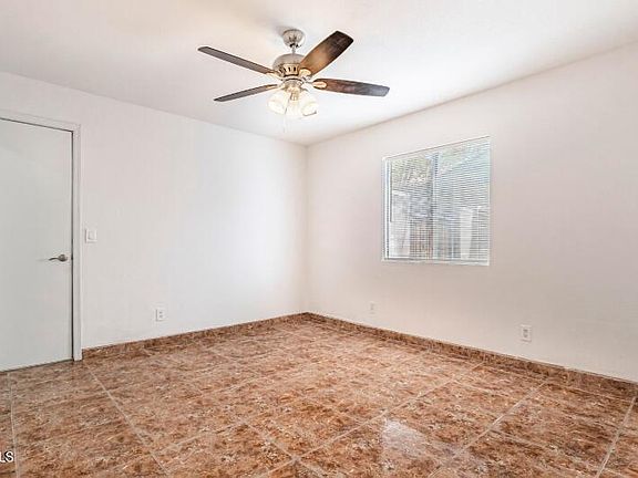 5th image of 2812 N 45TH Avenue