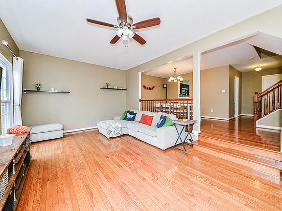 4th image of 13804 Branham Ct