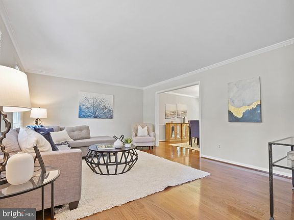 5th image of 9228 Lake Braddock Dr