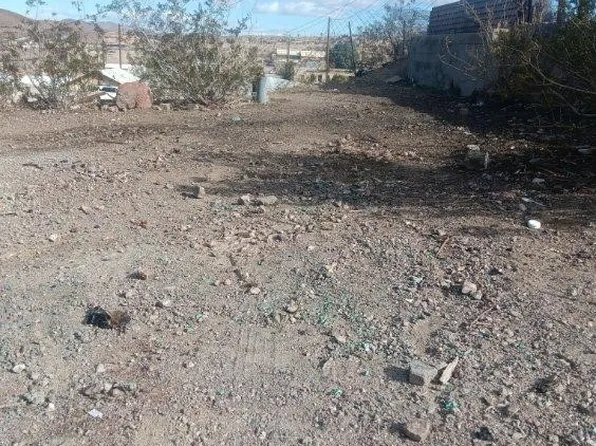 225 N 3rd Ave #16, Barstow, CA 92311