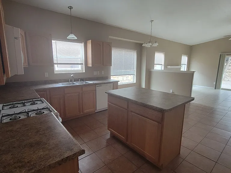 4817 Camino Dos Vidas — Photo 3