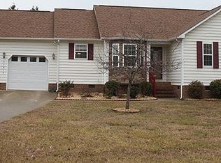 1017 Holland Ridge Dr, Raleigh, NC 27603