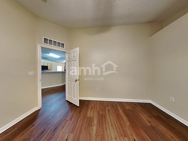 7187 Rutland Ct — Photo 11