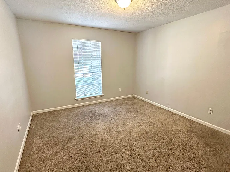 402 Quail Dr — Photo 19