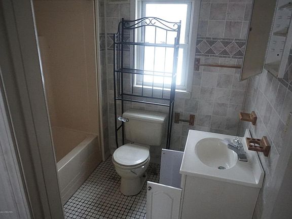 5th image of 1711/1713 Coleman Ave