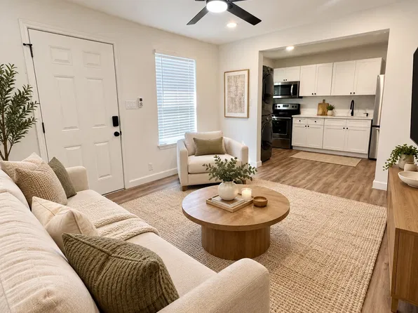 1019 N Chandler Dr #1017, Fort Worth, TX 76111