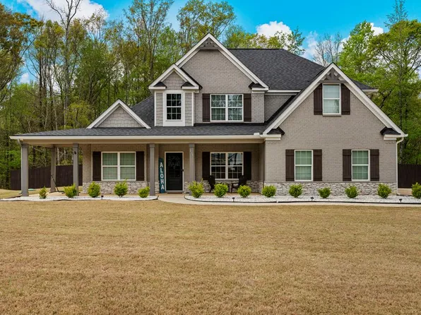 219 Mulberry Crossing Dr, Cataula, GA 31804