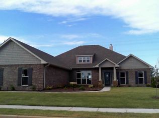 208 Harbor Glen Dr SW, Madison, AL 35756