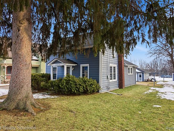 4th image of 23644 E Main St